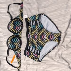 NWT women's 2 piece bathing suit